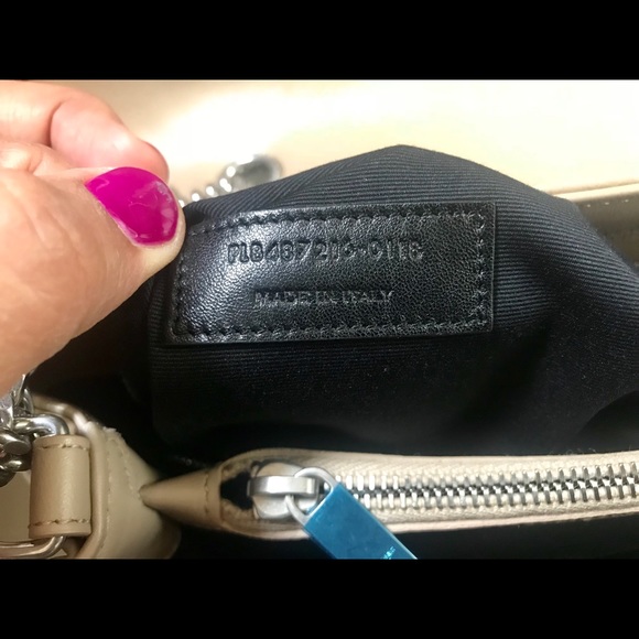 Saint Laurent LOULOU Medium - Picture 6 of 8